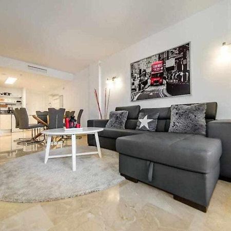 Espanhouse Elvis Apartment Torrevieja Extérieur photo