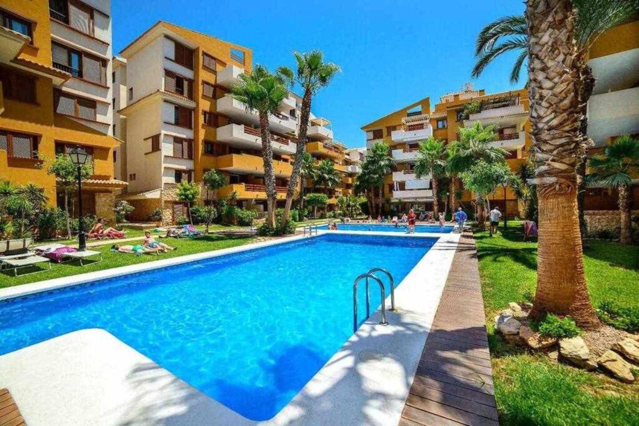 Espanhouse Elvis Apartment Torrevieja Extérieur photo